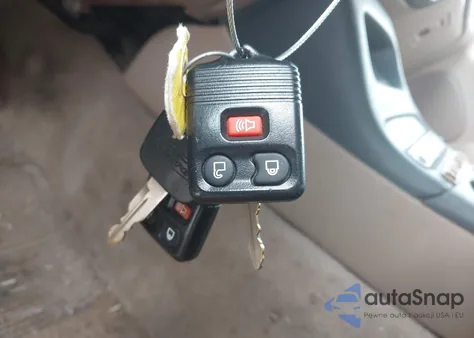 1999 Ford Explorer Eddie Bauer/Limited/Xlt из США, поврежденный, VIN 1FMZU35P9XZB75917